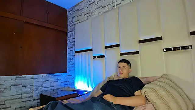 ANLLELOAndANGELA online show from 15, 4, 2026