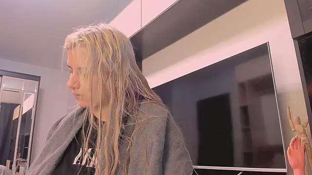 Snapshot of BarbaraSiren chatting on 29, 10, 2025 BarbaraSiren online show from 29, 10, 2025