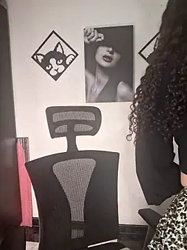 Snapshot of Lina_444 chatting on 9, 6, 2026 Lina 444 online show from 9, 6, 2026