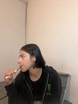 Mia fire666 online show from 2, 12, 2025