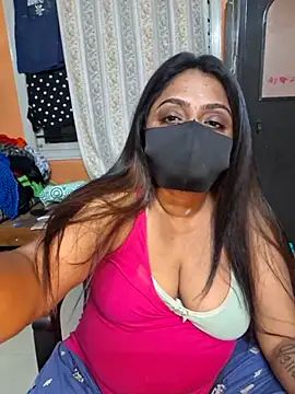 Snapshot of queendivya chatting on 2, 6, 2026 queendivya online show from 2, 6, 2026