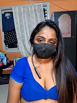 Snapshot of queendivya chatting on 3, 6, 2026 queendivya online show from 3, 6, 2026