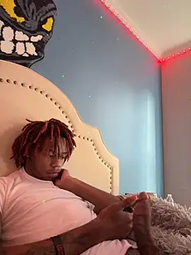 Snapshot of Zayinc chatting on 4, 10, 2025 Zayinc online show from 4, 10, 2025