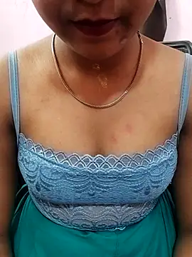 Snapshot of pari_rani7 chatting on 7, 4, 2026 pari rani7 online show from 7, 4, 2026