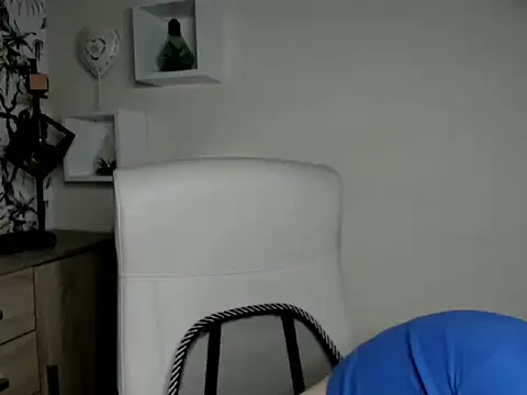 NinaBlond1 online show from 30, 9, 2025