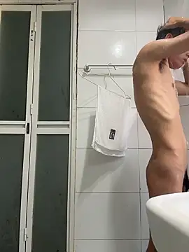 Snapshot of leeyoung_ chatting on 9, 10, 2025 leeyoung  online show from 9, 10, 2025