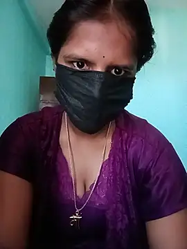 Snapshot of soni_megwal chatting on 5, 7, 2026 soni megwal online show from 5, 7, 2026