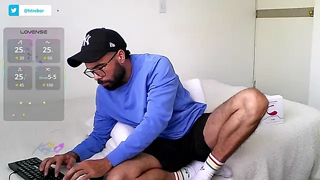 Snapshot of htrebor87 chatting on 16, 2, 2026 htrebor87 online show from 16, 2, 2026