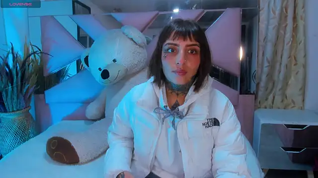 Gyal 8  online show from 22, 9, 2025