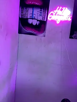 becca wilsson online show from 2, 12, 2025