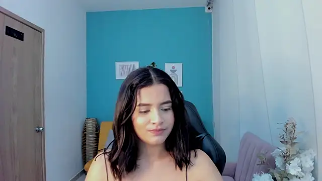 Victoria Jonnesss online show from 7, 11, 2025