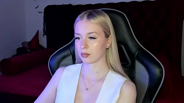 MiaGraces online show from 6, 11, 2025