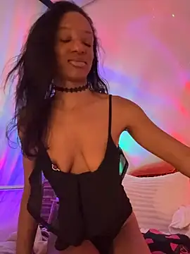 Snapshot of LoveDreaux chatting on 21, 2, 2026 LoveDreaux online show from 21, 2, 2026