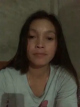 Snapshot of Halyy_xx chatting on 1, 10, 2025 Halyy xx online show from 1, 10, 2025