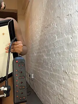 Snapshot of 21shazzy chatting on 27, 10, 2025 21shazzy online show from 27, 10, 2025