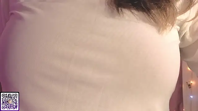 Snapshot of DaliaRadtke chatting on 9, 4, 2026 DaliaRadtke online show from 9, 4, 2026