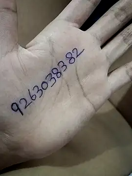 JassiKumari02 online show from 1, 11, 2025