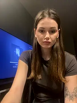 Snapshot of SoShyEmmyyy chatting on 1, 10, 2025 SoShyEmmyyy online show from 1, 10, 2025
