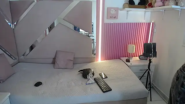 Snapshot of oblivionlove chatting on 19, 5, 2026 oblivionlove online show from 19, 5, 2026
