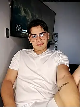 Snapshot of Mason_grey chatting on 6, 11, 2025 Mason grey online show from 6, 11, 2025