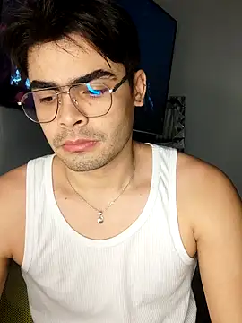 Snapshot of Mason_grey chatting on 17, 11, 2025 Mason grey online show from 17, 11, 2025