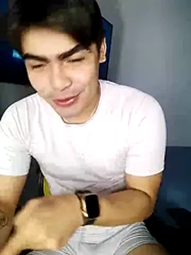 Snapshot of Mason_grey chatting on 4, 12, 2025 Mason grey online show from 4, 12, 2025