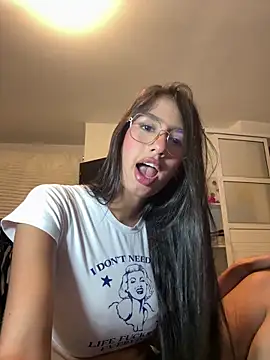 Julieta Duque online show from 2, 2, 2026