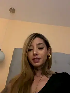 MoniUribe online show from 30, 9, 2025