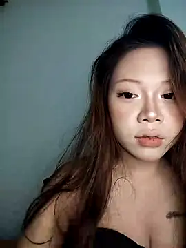 Snapshot of -Bianca- chatting on 3, 10, 2025 -Bianca- online show from 3, 10, 2025