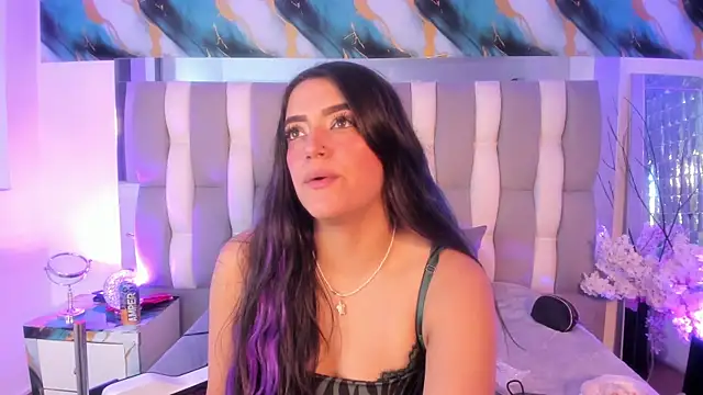 Snapshot of IsaDiiaz chatting on 12, 7, 2026 IsaDiiaz online show from 12, 7, 2026