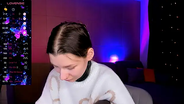 LinaBlossom  online show from 25, 2, 2026