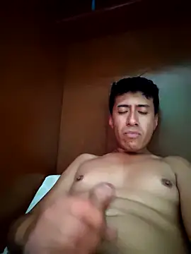 Snapshot of Carlos27hot chatting on 27, 10, 2025 Carlos27hot online show from 27, 10, 2025