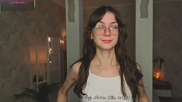 ReneeLippeatt online show from 24, 10, 2025