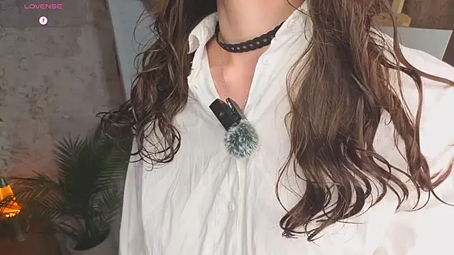 ReneeLippeatt online show from 29, 11, 2025