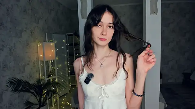 ReneeLippeatt online show from 3, 12, 2025