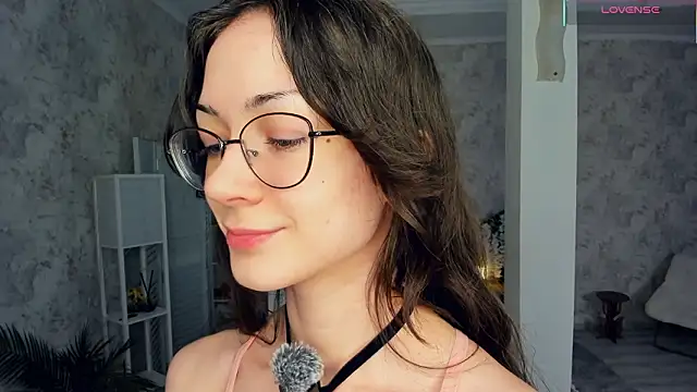 ReneeLippeatt online show from 28, 2, 2026