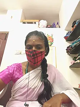 Snapshot of Tamil_Yalini12 chatting on 4, 6, 2026 Tamil Yalini12 online show from 4, 6, 2026