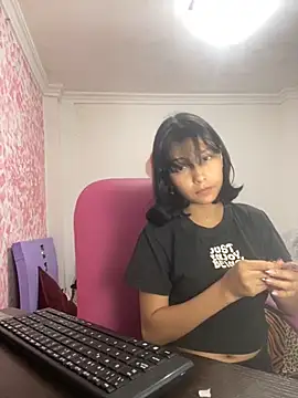 xoxo milk online show from 15, 2, 2026