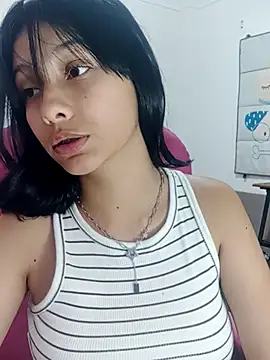 xoxo milk online show from 11, 3, 2026