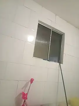 PrettahSantos online show from 19, 2, 2026