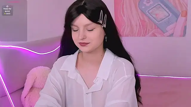 AishaAysitt online show from 2, 12, 2025