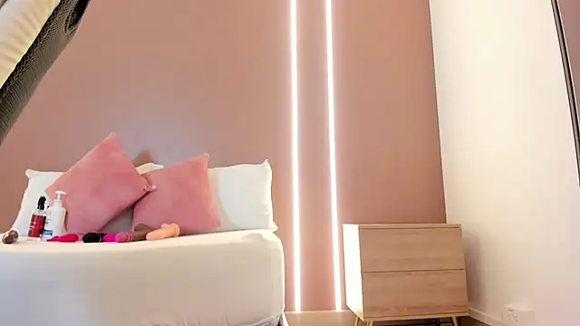 Snapshot of zoee_zi chatting on 26, 2, 2026 zoee zi online show from 26, 2, 2026