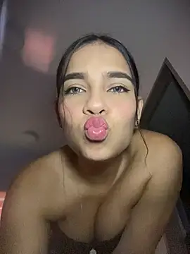 Snapshot of Valery_lux16 chatting on 24, 5, 2026 Valery lux16 online show from 24, 5, 2026