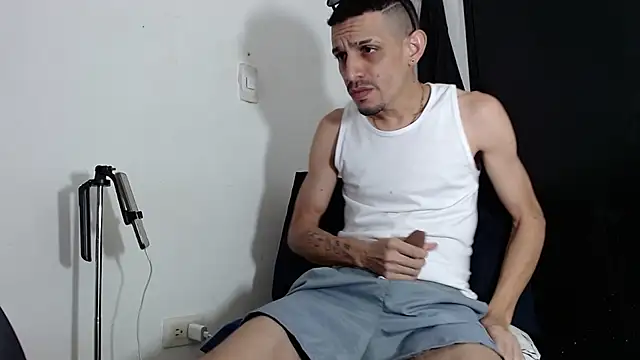 LATINO27CM online show from 14, 3, 2026