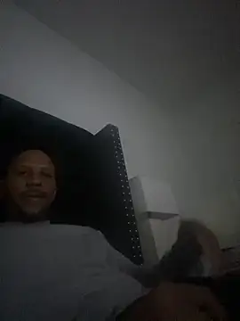 smuckle899 online show from 15, 10, 2025