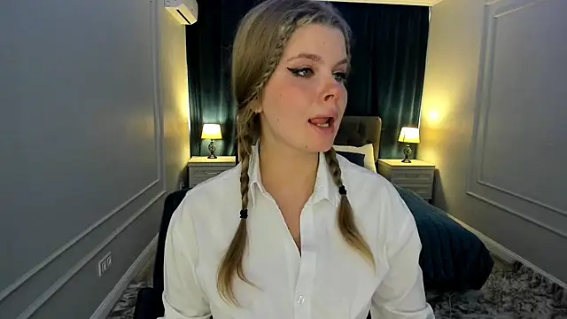WildeDesiree online show from 9, 10, 2025