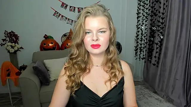 WildeDesiree online show from 20, 10, 2025