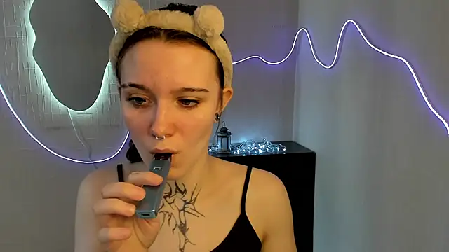 Snapshot of Elastikisss chatting on 2, 3, 2026 Elastikisss online show from 2, 3, 2026