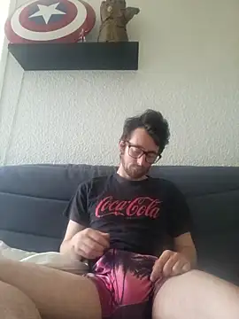 Snapshot of nymphomaniecouple chatting on 10, 5, 2026 nymphomaniecouple online show from 10, 5, 2026