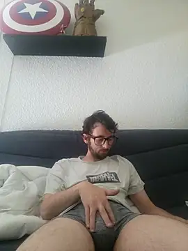 Snapshot of nymphomaniecouple chatting on 11, 5, 2026 nymphomaniecouple online show from 11, 5, 2026